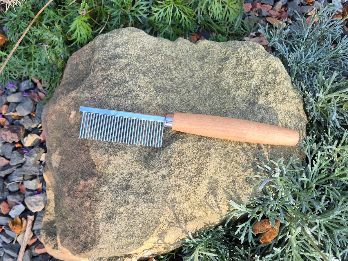 FINE TOOTH PLAITING COMB