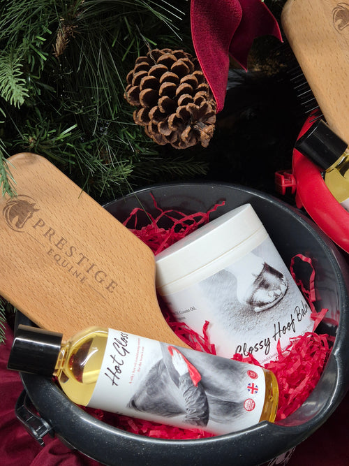 CHRISTMAS HAMPERS